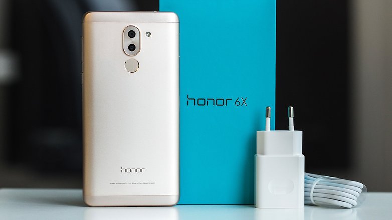 Краш-тест Honor 6X. Огонь, канцелярский нож и испытание на прочность Краш-тест Honor 6X. Огонь, канцелярский нож и испытание на прочность