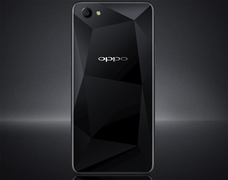 oppo3.jpg oppo3.jpg